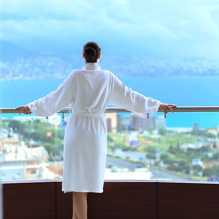 Burj On Bay Hotel Jounieh Kültér fotó
