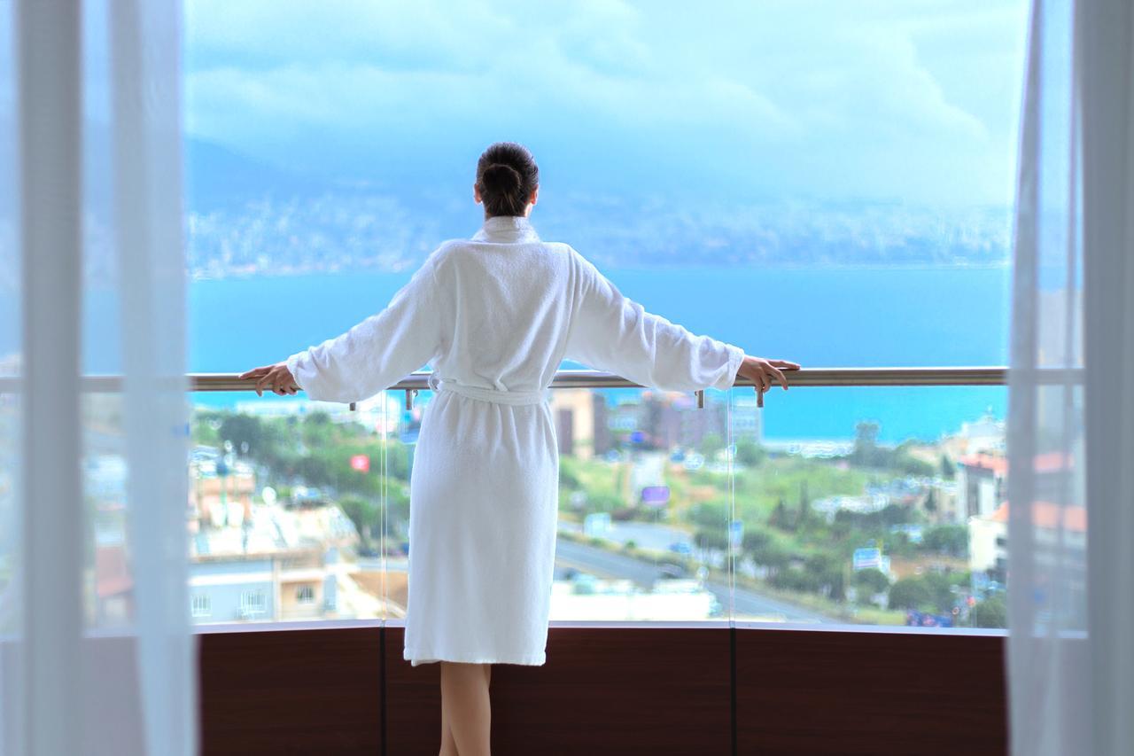 Burj On Bay Hotel Jounieh Kültér fotó