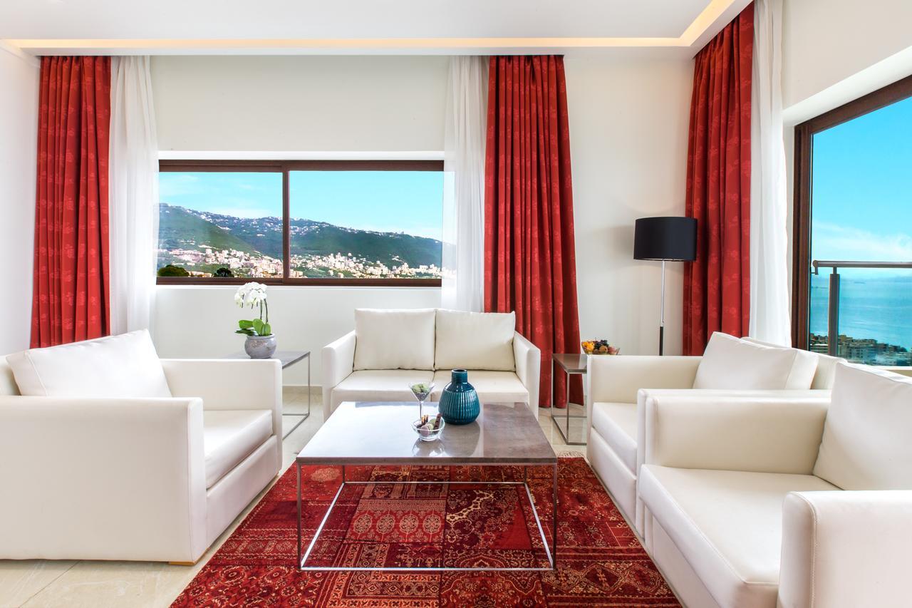 Burj On Bay Hotel Jounieh Kültér fotó