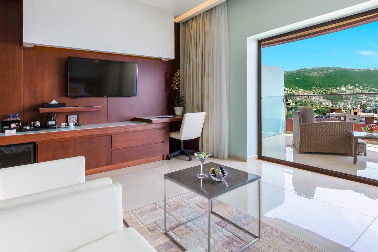 Burj On Bay Hotel Jounieh Kültér fotó